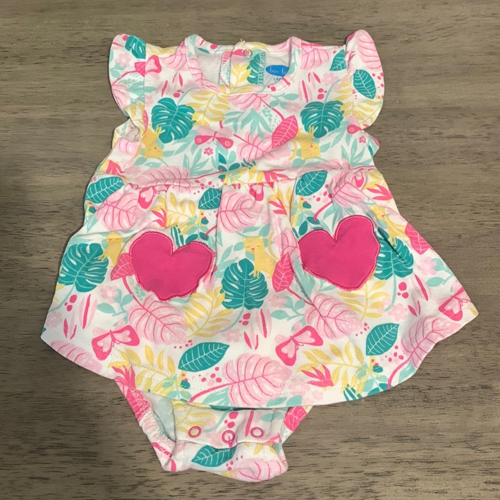 (5/$10) 💕 Hearts and leaves dress 🍃 6-9M